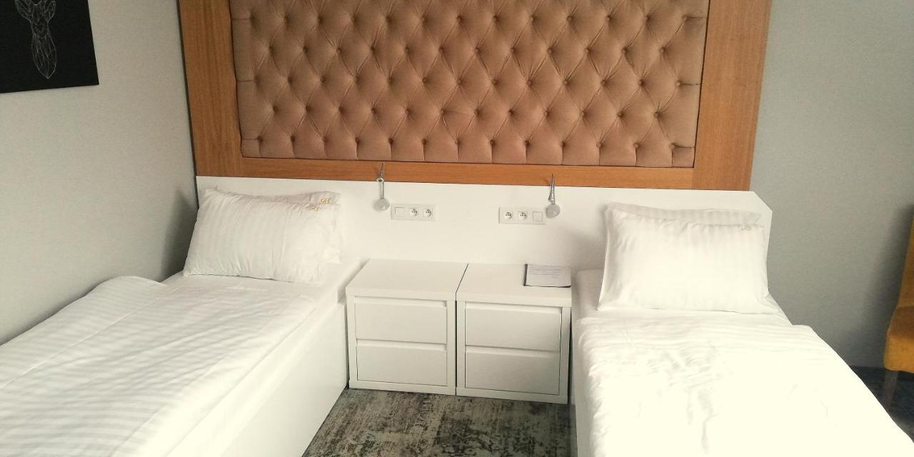 Hotel Sjesta Нова Сул Екстериор снимка
