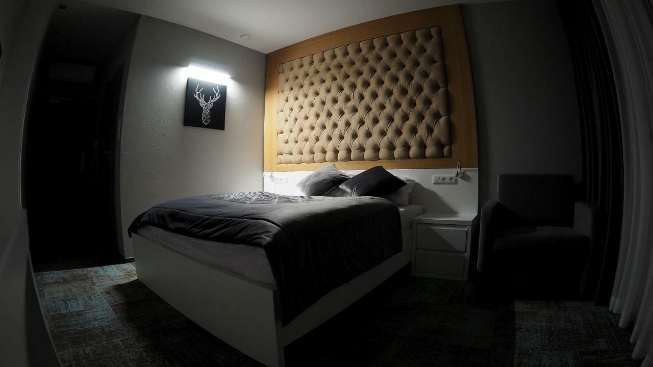 Hotel Sjesta Нова Сул Екстериор снимка